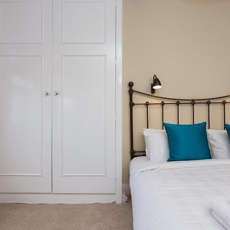 Quaint 2 Bedroom Flat - 9 Minutes Walk To Vauxhall Tube Londýn Exteriér fotografie
